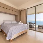 Cartagena Beach Resort 1329